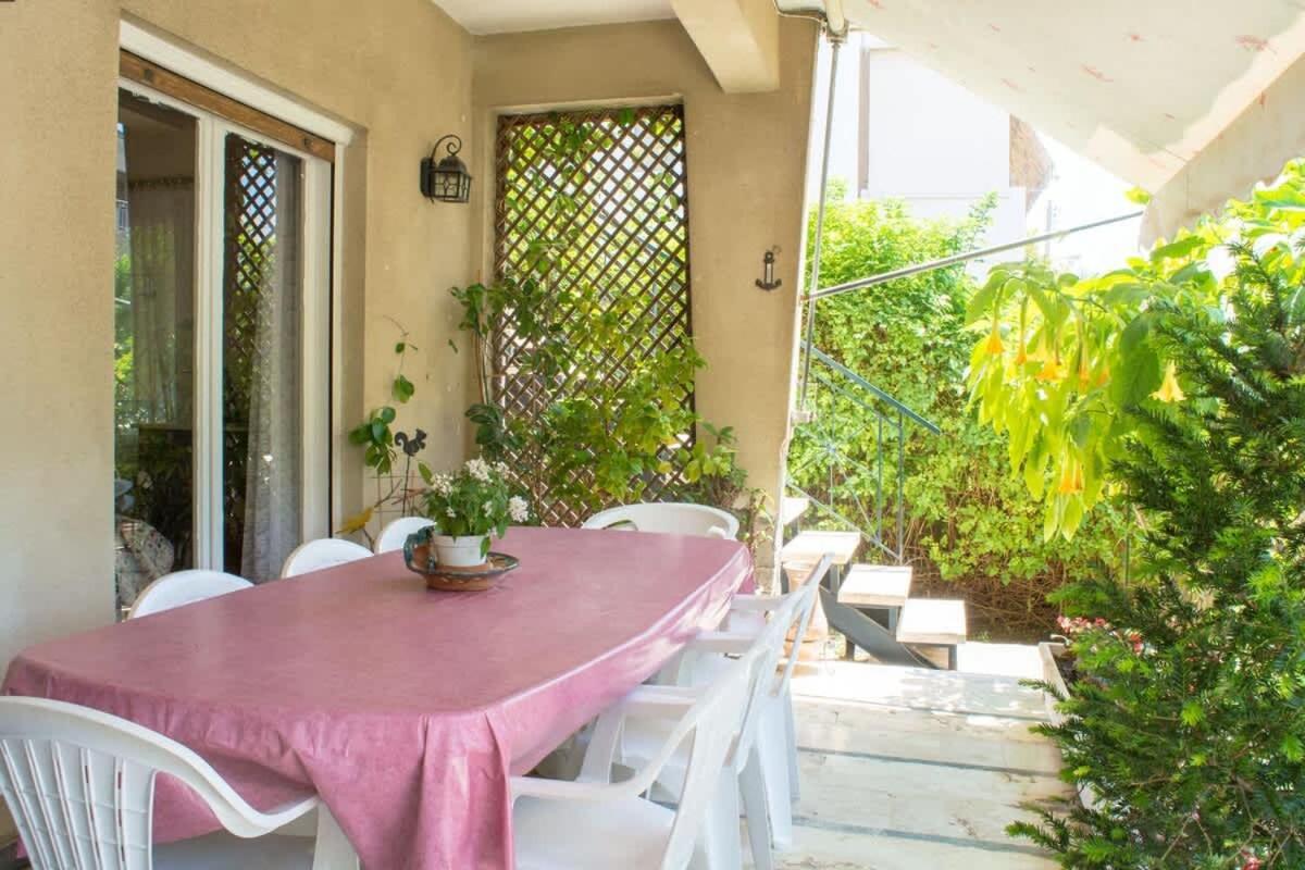 Family Apt With Garden Next To The Sea Афіни Екстер'єр фото